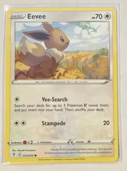 EEVEE 125/203 POKEMON CARD (EVOLVING SKIES SET) - Image 1