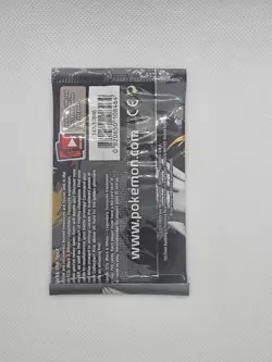 Pokemon Black And White Legendary Treasures Sealed Booster Pack 2013 - Image 2