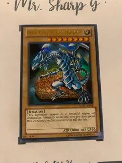 BLUE-EYES WHITE DRAGON - SDBE-EN01 ENGLISH Yu-Gi-Oh! CARD ULTRA RARE HOLO KONAMI - Image 5
