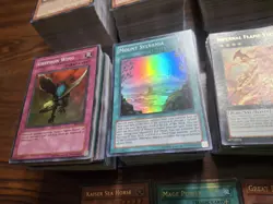 Huge Yugioh Lot 800+ Cards Total, 200+ Super Rare And 200+ Rares - Image 4