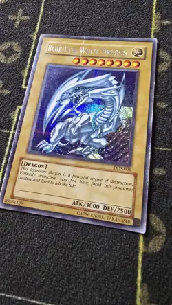 Yu-Gi-Oh! Blue Eyes White Dragon (Dark Duel Stories) DDS-001 Prismatic Secret - Image 2