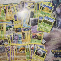 Vintage Mid 2000’s Era Common Pokemon Cards🔥 200+ Cards LP-MP - Image 3