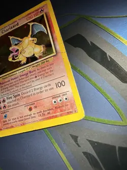 Wizards of the Coast Base Set Charizard 4/102 Holo Rare 1999 120 HP - Image 4
