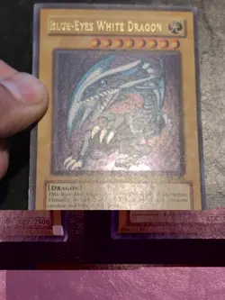Yu-Gi-Oh! ULTRA RARE CARD BLUE-EYES WHITE DRAGON SDK-001 1996 VINTAGE PRINT LP - Image 3