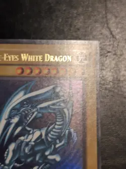 Yu-Gi-Oh! ULTRA RARE CARD BLUE-EYES WHITE DRAGON SDK-001 1996 VINTAGE PRINT LP - Image 5