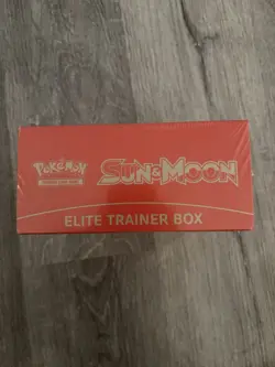 Pokemon - 2017 - Sun & Moon - Solgaleo Elite Trainer Box - Image 3