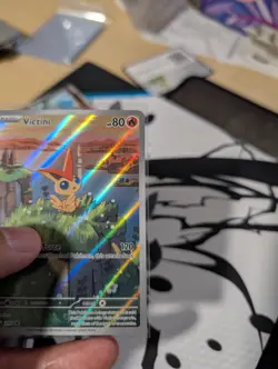 Pokemon Victini 208 Black Star Promo SV11: Black Bolt & White Flare MINT/NM - Image 2