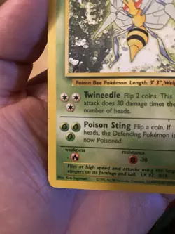 Pokemon Tcg Beedrill 17/102 Base Set Unlimited Non Holo HP - Image 3