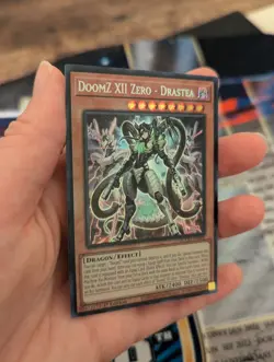 DoomZ XII Zero - Drastea-DOOD-EN008- Secret Rare-1st Edition-Yugioh! - Image 2