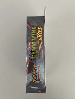 Sealed 3 Pack Evolving Skies Hanger Box Pokemon TCG Sword & Shield booster 820650851551 - Image 2