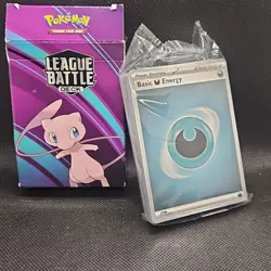 Pokemon TCG League Battle Decks Mew VMax / Reshiram & Charizard-GX Plus Another - Image 4