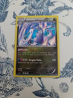 POKEMON GOODRA 77/119 RARE REVERSE HOLOFOIL PHANTOM FORCES, See Pics - Image 1