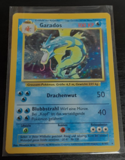 1st Edition Garados 6/102 Base Set Holo Rare German Pokemon Card - Image 1