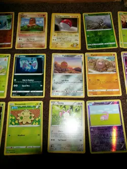 200+ POKEMON Basic, Energy, Trainer Cards + 18 Giant Pokemon Cards - Image 5
