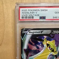 Pokemon Aegislash V 126/185 Vivid Voltage Ultra Rare Holo English PSA 10 - Image 3
