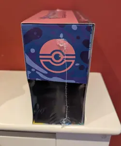 Pokemon TCG Chaos Rising Elite Trainer Box Pokemon Center New & Sealed - Image 3