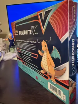 Pokemon TCG - Dragonite V Box Factory Sealed New - Includes Evolving Skies (1) - Image 3