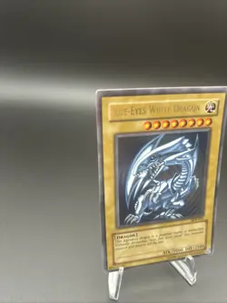 Blue-Eyes White Dragon SDK-001 Ultra Rare MP - Image 2