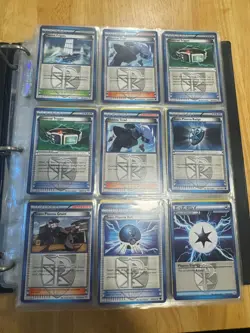 Pokemon Binder Lot Of 700 Cards! Mid Era (2004-2013) Trainers UC/C LP/NM - Image 1