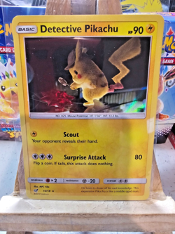 Detective Pikachu 10/18 Rare Detective Pikachu Pokemon Holo Near Mint - Image 1