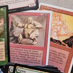 indoraptor, the Perfect Hybrid Jurassic Park Magic ELEMENTALS Commander Deck MTG - Image 4