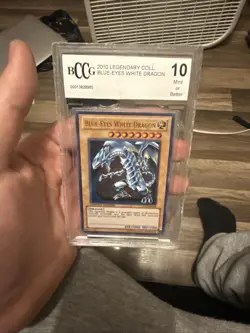 Yu-Gi-Oh! TCG Blue-Eyes White Dragon Legendary Collection -Beckett 10 BCCG - Image 1