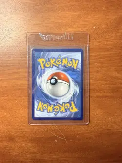 Mew 025/025 Gold Full Art Celebrations 2021 Pokemon Card Near Mint - Image 2