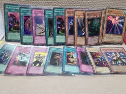 Yu-Gi-Oh Vintage Lot Holos, 1st edition holos 1st edition non holo 500+cards - Image 5