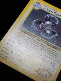 Lt. Surge's Magneton 8/132 WOTC Gym Heroes Unlimited Holo Pokemon Card LP - Image 5