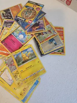Random Pokemon Card Lot - Image 2