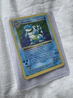 Pokemon TCG Blastoise 002/102 Base Set Shadowless Holo Rare 1999 100 HP - Image 2