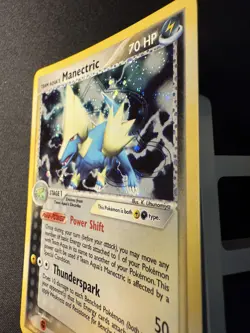 2004 Pokemon TCG Team Aqua's Manectric #4/95 Team Magma vs Team Aqua Holo - Image 3