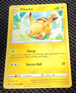 Pikachu 065/202 Cosmos Holo Promo League Event Variant Pokemon TCG 2020 NM - Image 1