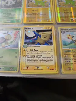 Pokemon- Manectric Crystal Guardians 8/100 Holo Rare NM - Image 1