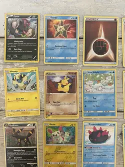 35 Pokemon Card Lot Umbreon Reverse Holo Pikachu Era Trainers Mixed Set - Image 2