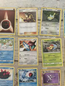 35 Pokemon Card Lot Umbreon Reverse Holo Pikachu Era Trainers Mixed Set - Image 3