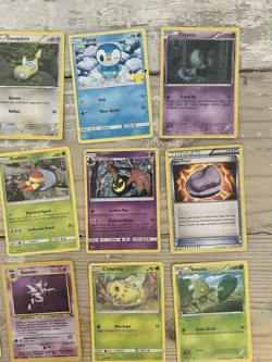 35 Pokemon Card Lot Umbreon Reverse Holo Pikachu Era Trainers Mixed Set - Image 4