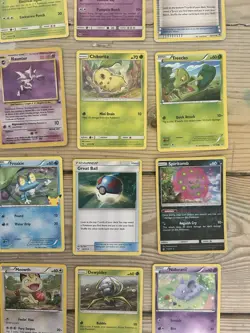 35 Pokemon Card Lot Umbreon Reverse Holo Pikachu Era Trainers Mixed Set - Image 5