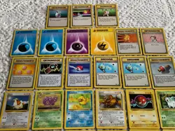 (33) Foreign Vintage Pokemon Card Lot - Non English Cards Italian Spanish - Image 2