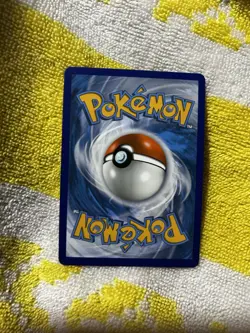 Pokemon Latias Holo Rare Dragon Vault 9/20 - Basic, 100 HP, 2012, English - Image 2