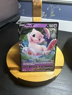 Pokemon TCG Mew V Darkness Ablaze Ultra Rare Holo 180 HP 069/189 English - Image 1
