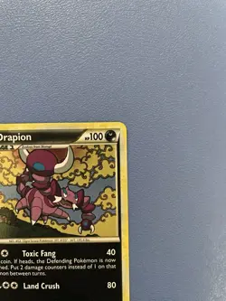 Drapion 4/102 Holo Rare Triumphant Pokemon Card- Lightly Played - Image 3