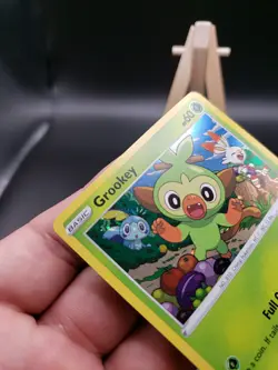 Pokemon TCG Grookey Sword & Shield Swsh070 Holo Promo SWIRL!!! - Image 4