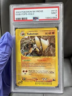Pokemon TCG Kabutops Holo H13 - Skyridge 2003 - PSA 9, REGRADE CANDIDATE - Image 5