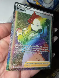 Marnie (Secret) 208/202 Holo SWSH01: Sword & Shield Base Set Pokemon Card - Image 2