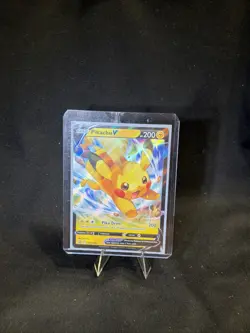 Pikachu V SWSH285 Holo P Sword & Shield Promo Pokemon NM - Image 1