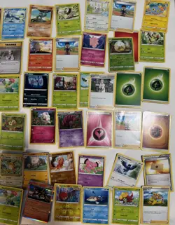 Pokemon TCG Trading Cards Collection Lot Of Over 100 Cards Pikachu - Image 2