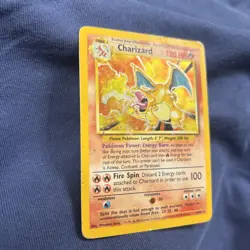 Pokemon TCG Charizard 4/102 Base Set Holo Rare MP/HP - Image 3