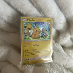 Pokemon TCG Pikachu SM86 Holo Promo Basic Card - SM Black Star Promos English - Image 1