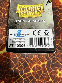 Dragon Shield Deck Box Magic Carpet Black 715 Cards Standard Magnetic AT-40306 - Image 4